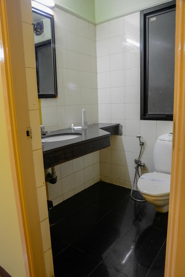 Oyo 14933 Rpr Residency Hotel Chennai Exterior photo