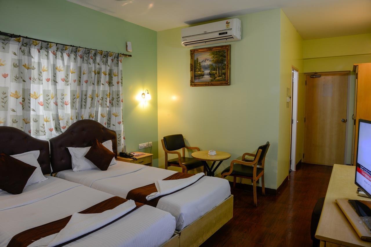 Oyo 14933 Rpr Residency Hotel Chennai Exterior photo