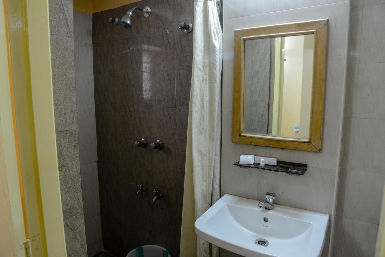 Oyo 14933 Rpr Residency Hotel Chennai Exterior photo